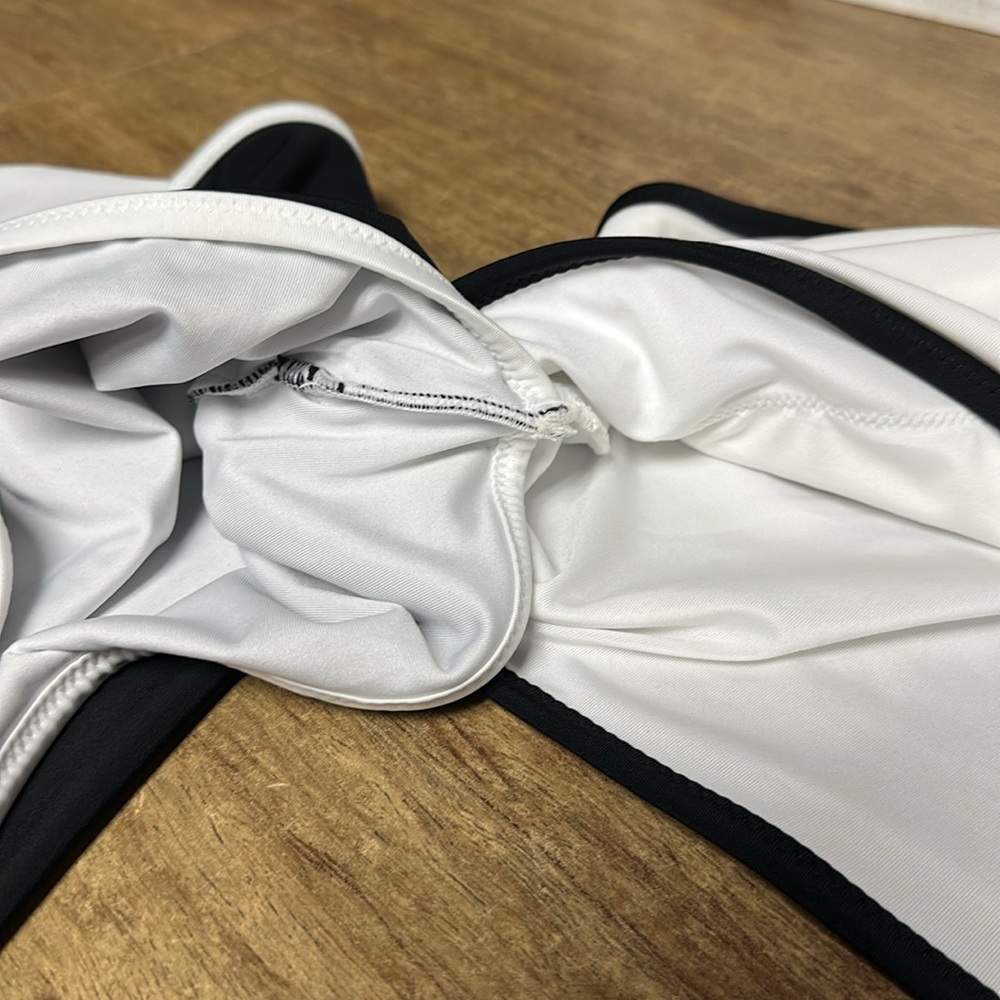 Victoria’s Secret nwt The Monokini one piece color block black white swim suit - Picture 10 of 10